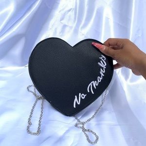 Black Heart Purse 🖤